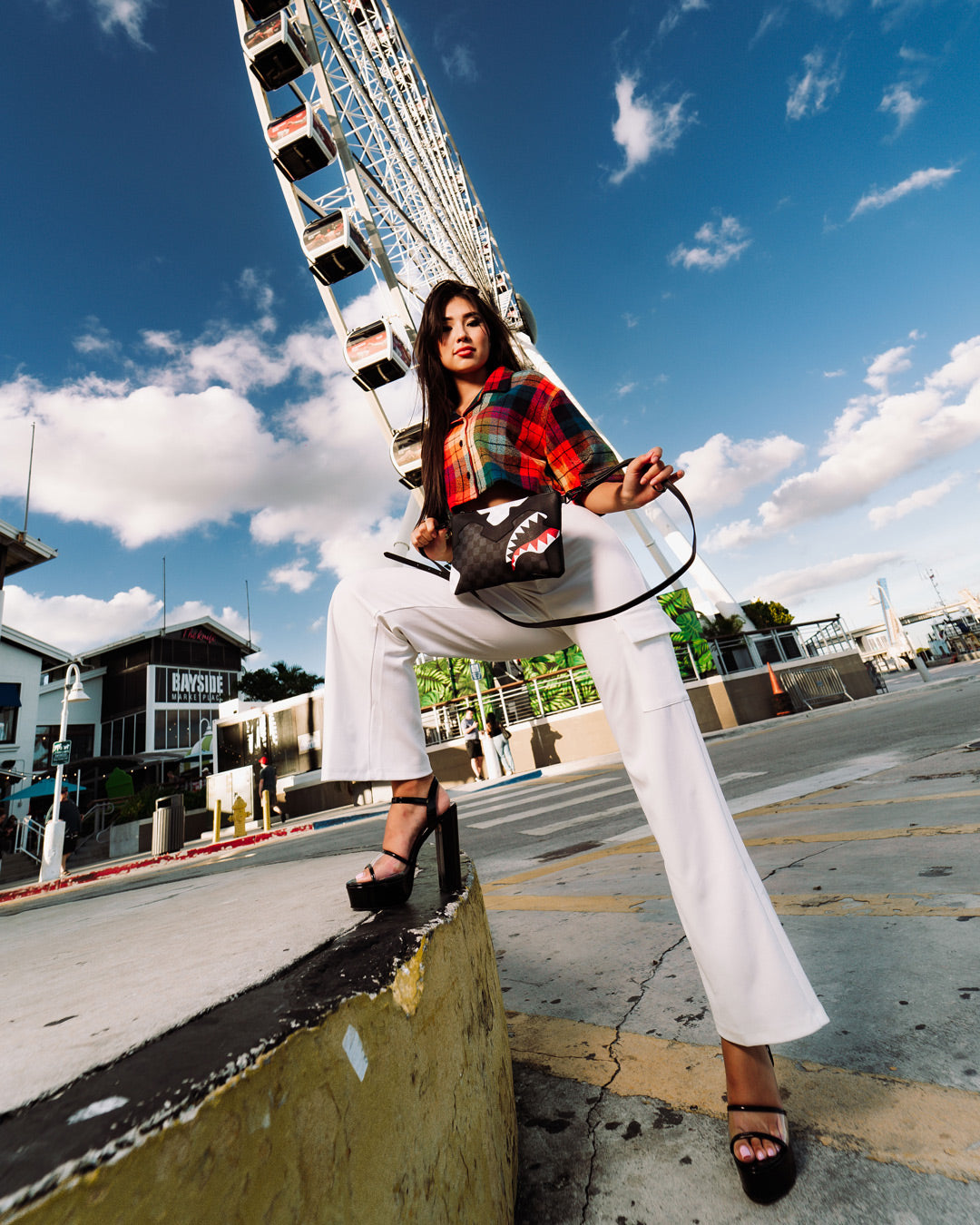 SPRAYGROUND® POUCHETTE TRIPLE DECKER HEIR TO THE THRONE CROSSOVER CLUTCH